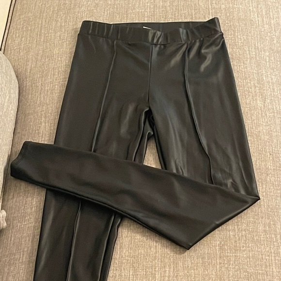 Black leggings size small - Picture 2 of 3